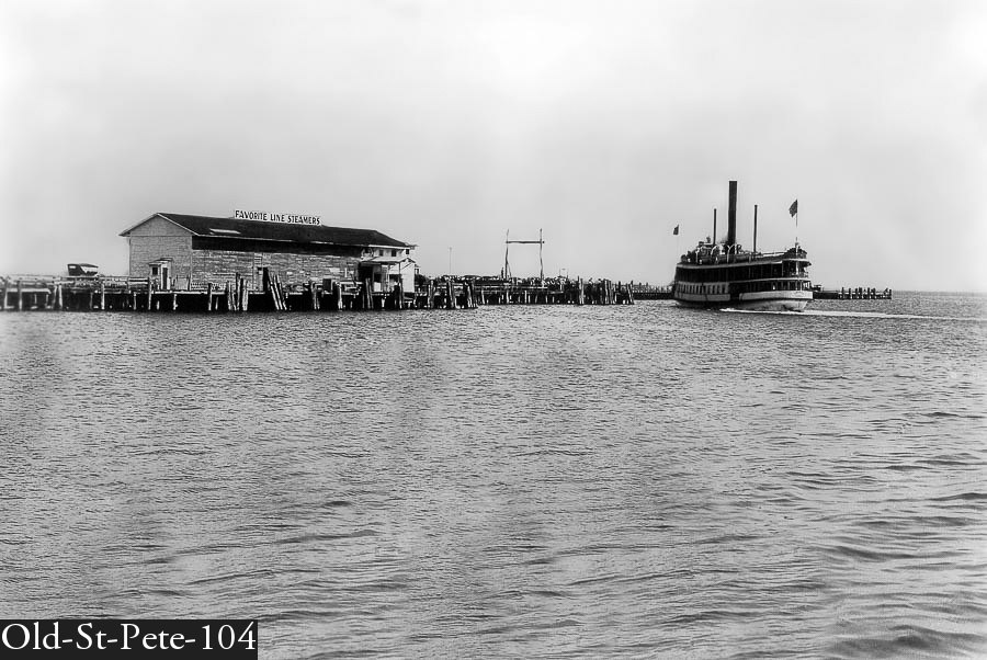 Steamer coming into the St Petersburg Pier in early 1900